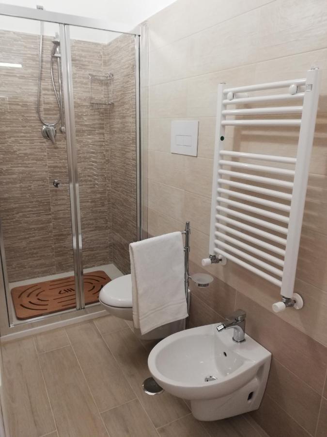 Ostuni Crispi House Hotel Bagian luar foto